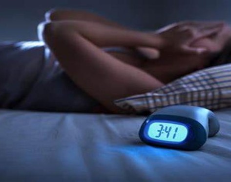 Os impactos do estresse no sono e como combatê-los